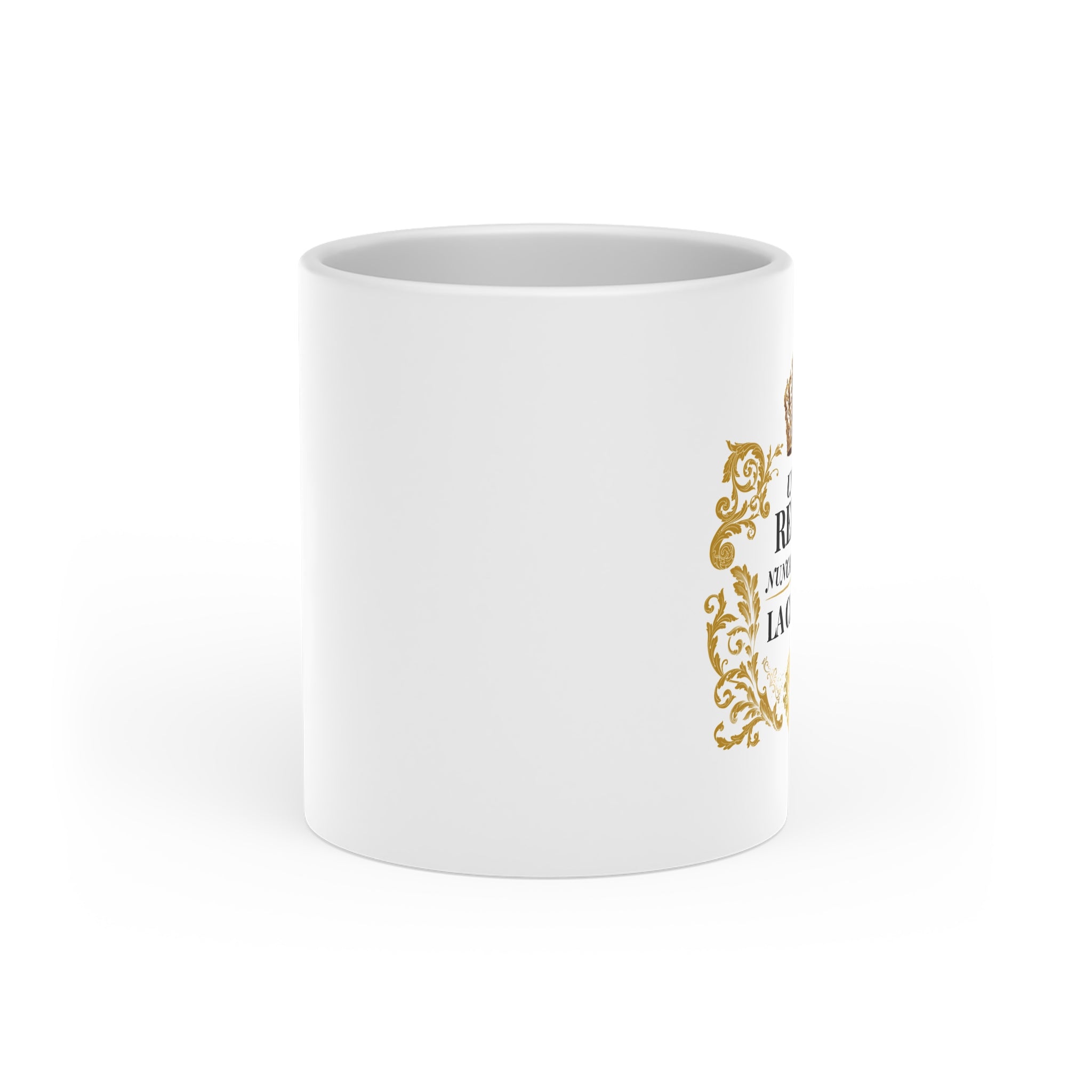 Taza “Una Reina Nunca Pierde la Clase” – Asa en forma de corazón
