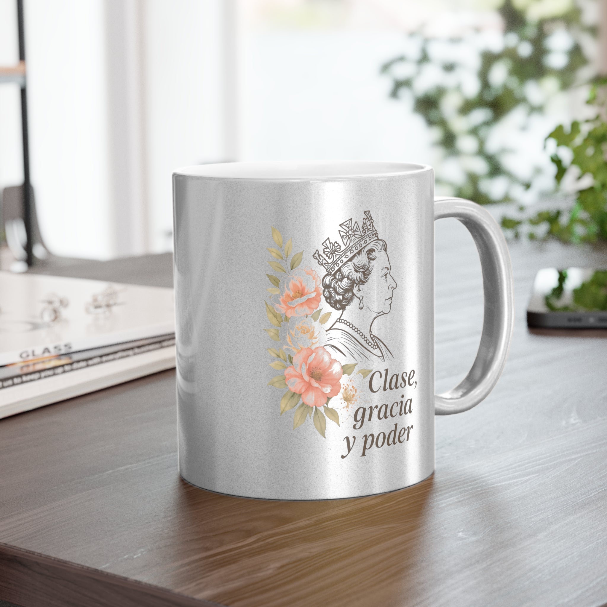 Taza Metálica “Clase, Gracia y Poder” Acabado Plata, Regalo de Lujo para Mujer