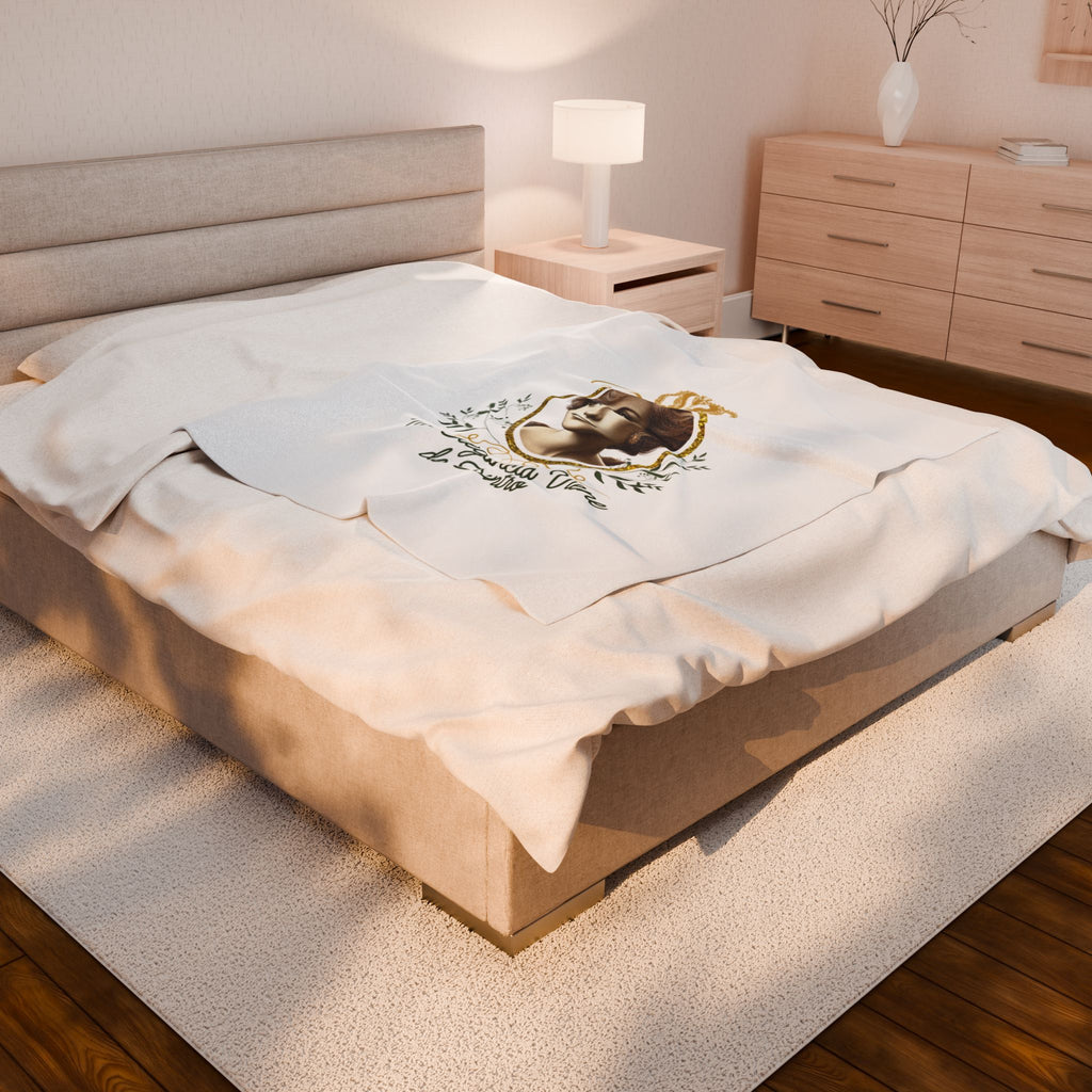 Manta de Terciopelo “Elegancia Real” | Estilo Lady Di, Regalo Inspirador para Mujer, Decoración de Lujo